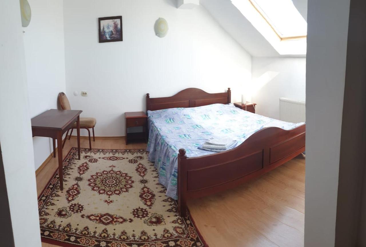 Motel Balcost Piatra Neamt Exterior photo