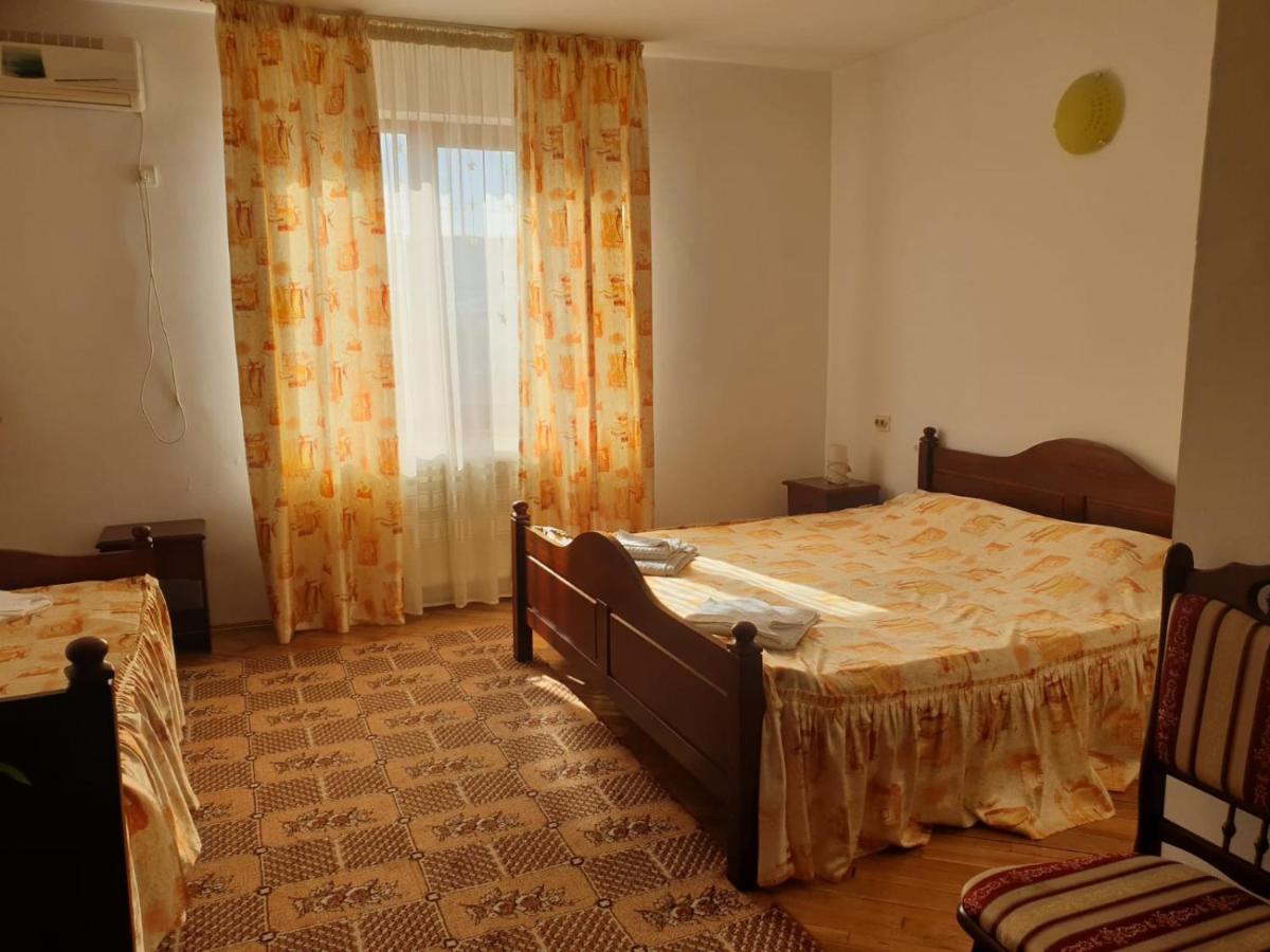 Motel Balcost Piatra Neamt Exterior photo